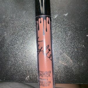 Kylie Jenner Matte liquid lipstick